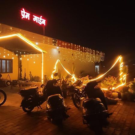 Prem Garden & Resort Mathura Bagian luar foto